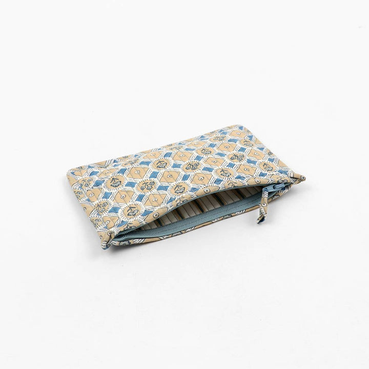 Quilted Pouch: Blue Flower