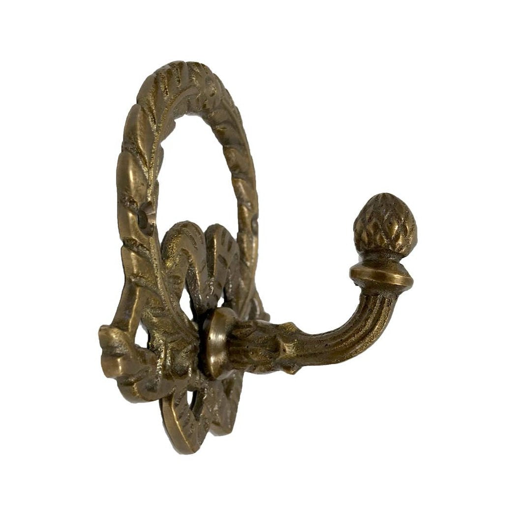 Decorative wreath wall hook 2