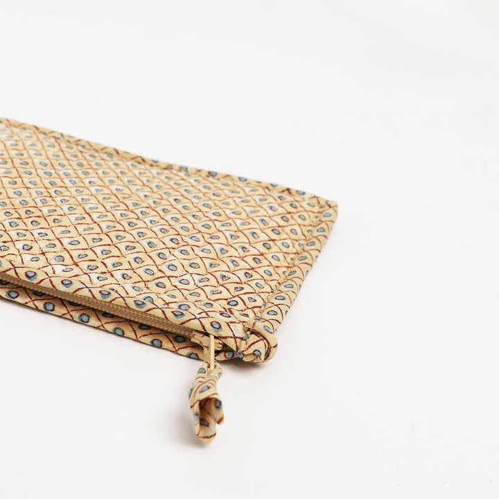 Quilted Pouch: Yellow Dots